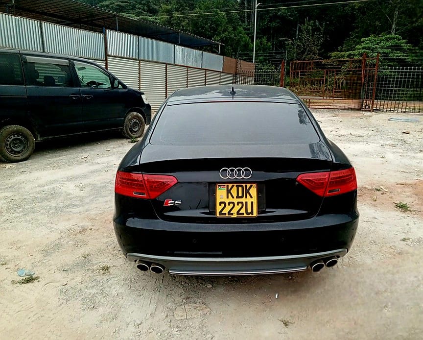 Audi S5 image 2
